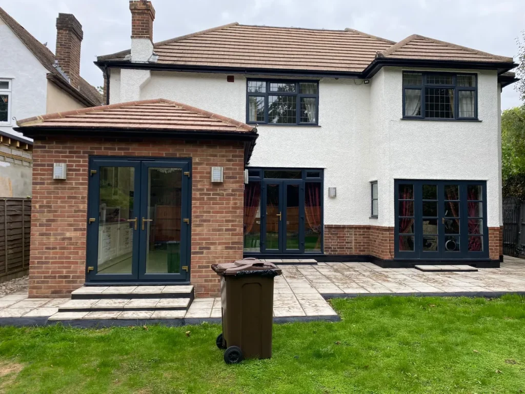 Single-storey rear extension with French doors on a detached house – Tenfold Renovation